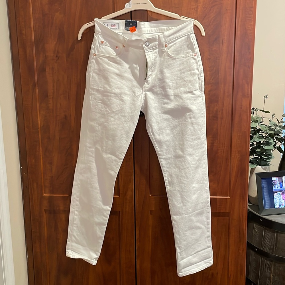 White jeans from Gap